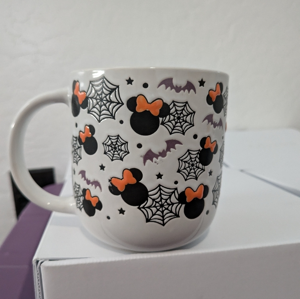 Minnie mouse Halloween cup